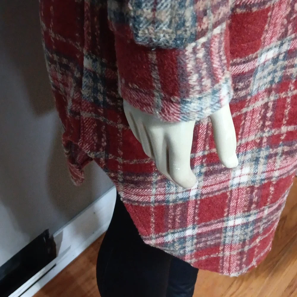 Red Plaid Trench Style Jacket - Picture 5 of 9